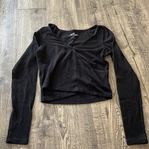 Hollister black long sleeve small